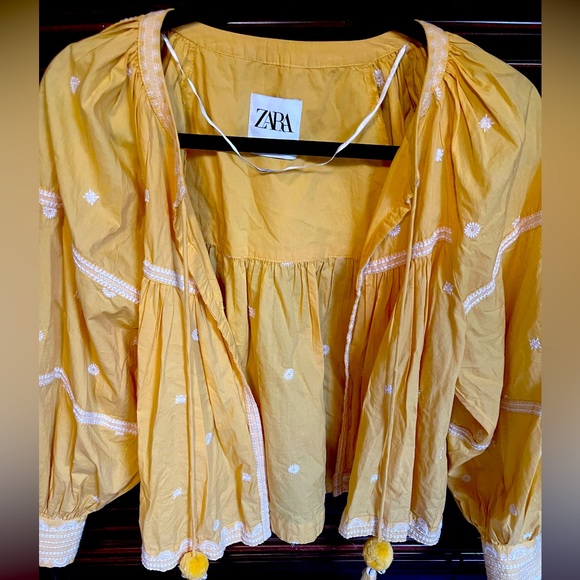 Zara Yellow & Embroidered Top - Picture 4 of 5